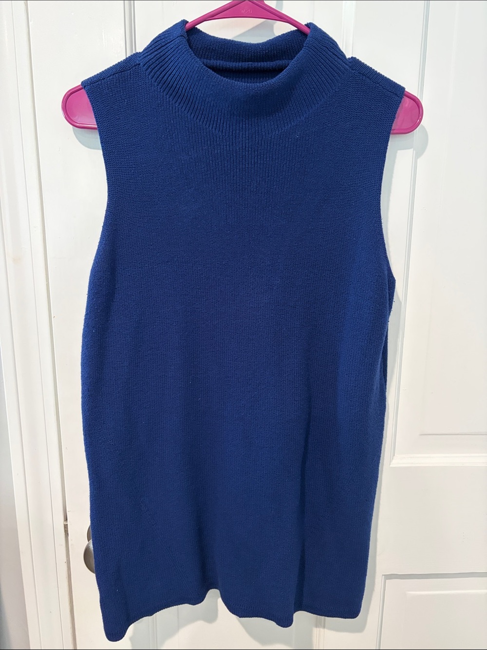 Chico's Sz 1 Sleeveless Cowl Neck Sweater - Blue